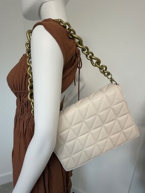 Zara Off White Quilted Chain Shoulder Bag NWT Gold Chain